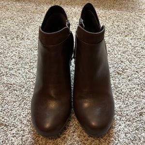 Dexflex comfort dark brown ankle boots